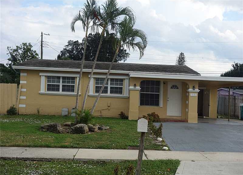 1st image of 1580 NW 2nd Ln