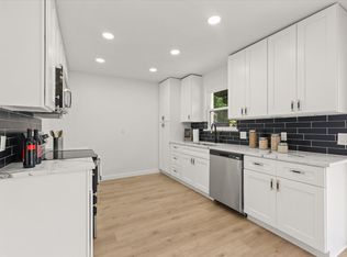 2003 Deerfield Dr, Carrollton, TX 75007