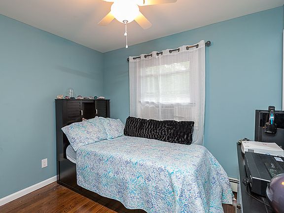5th image of 144 Sioux St