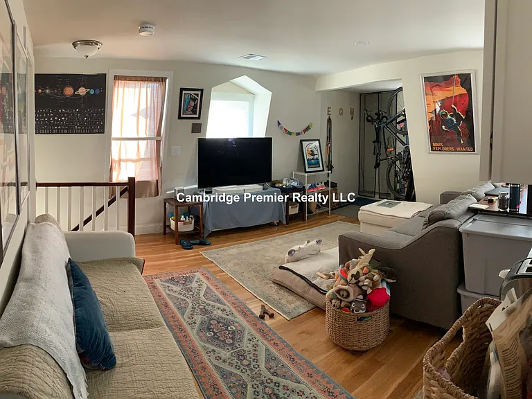 11 Greenville St #2 — Photo 1