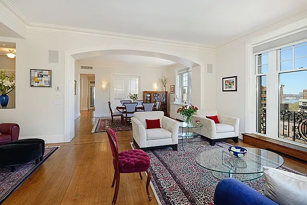 Sold by Corcoran | media 32