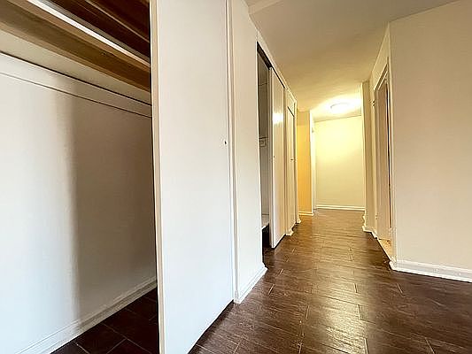 5th image of 2121 Shore Pkwy #L12