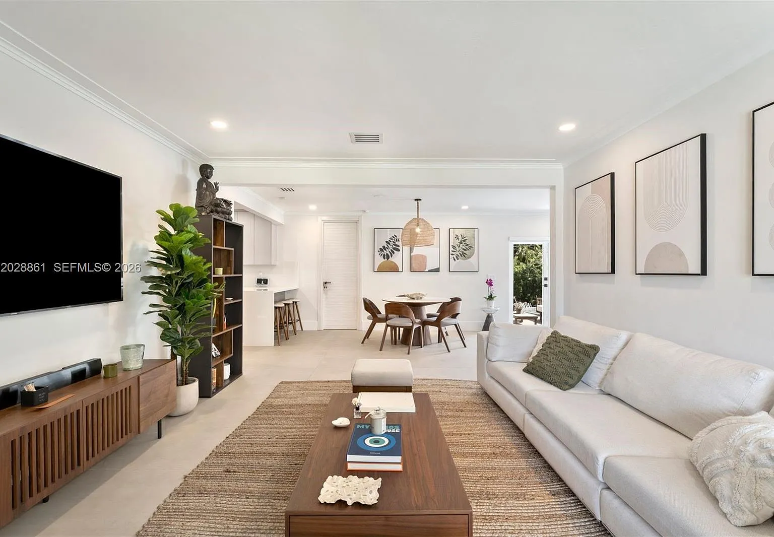 Coral Gables Crafts Sec — Photo 2