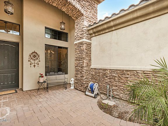 3rd image of 2558 E AMBERWOOD Drive