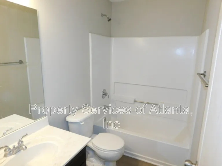 101 Moss Pointe Dr — Photo 16