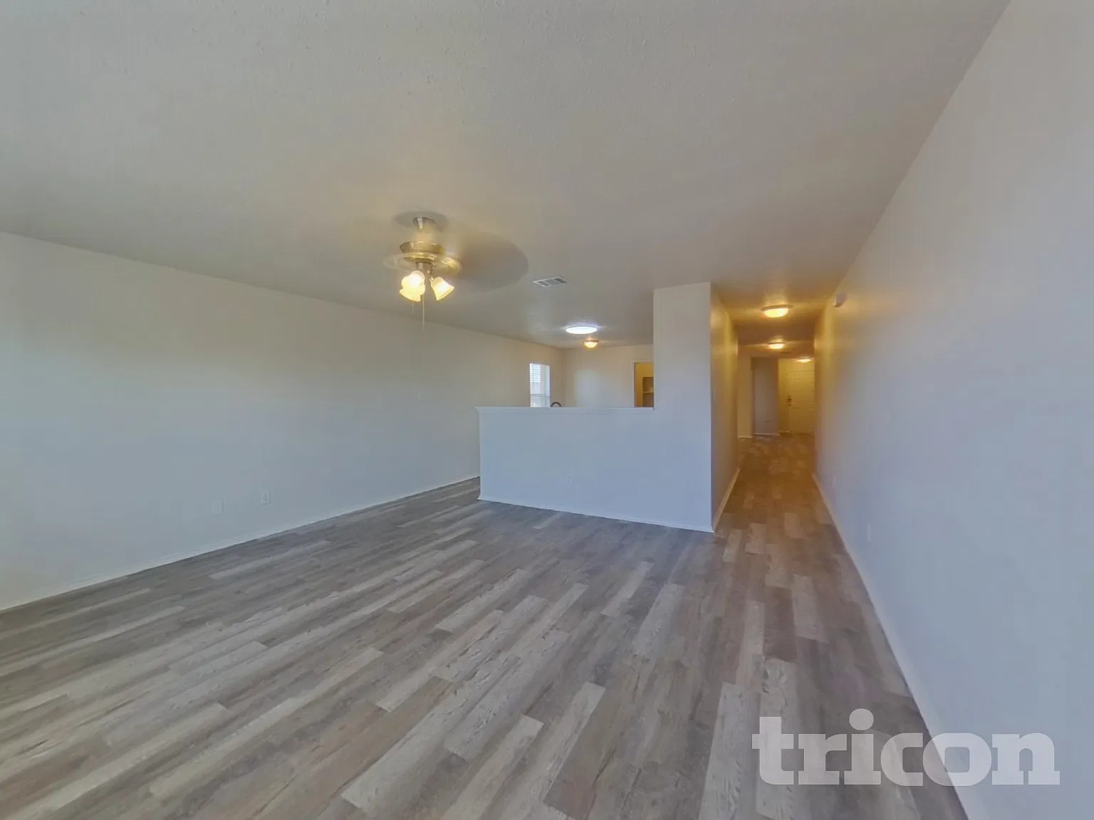 4913 Creek Ridge Trl Fort Worth TX — Photo 3