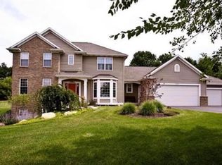 8652 Olde Meadow Dr NE, Rockford, MI 49341