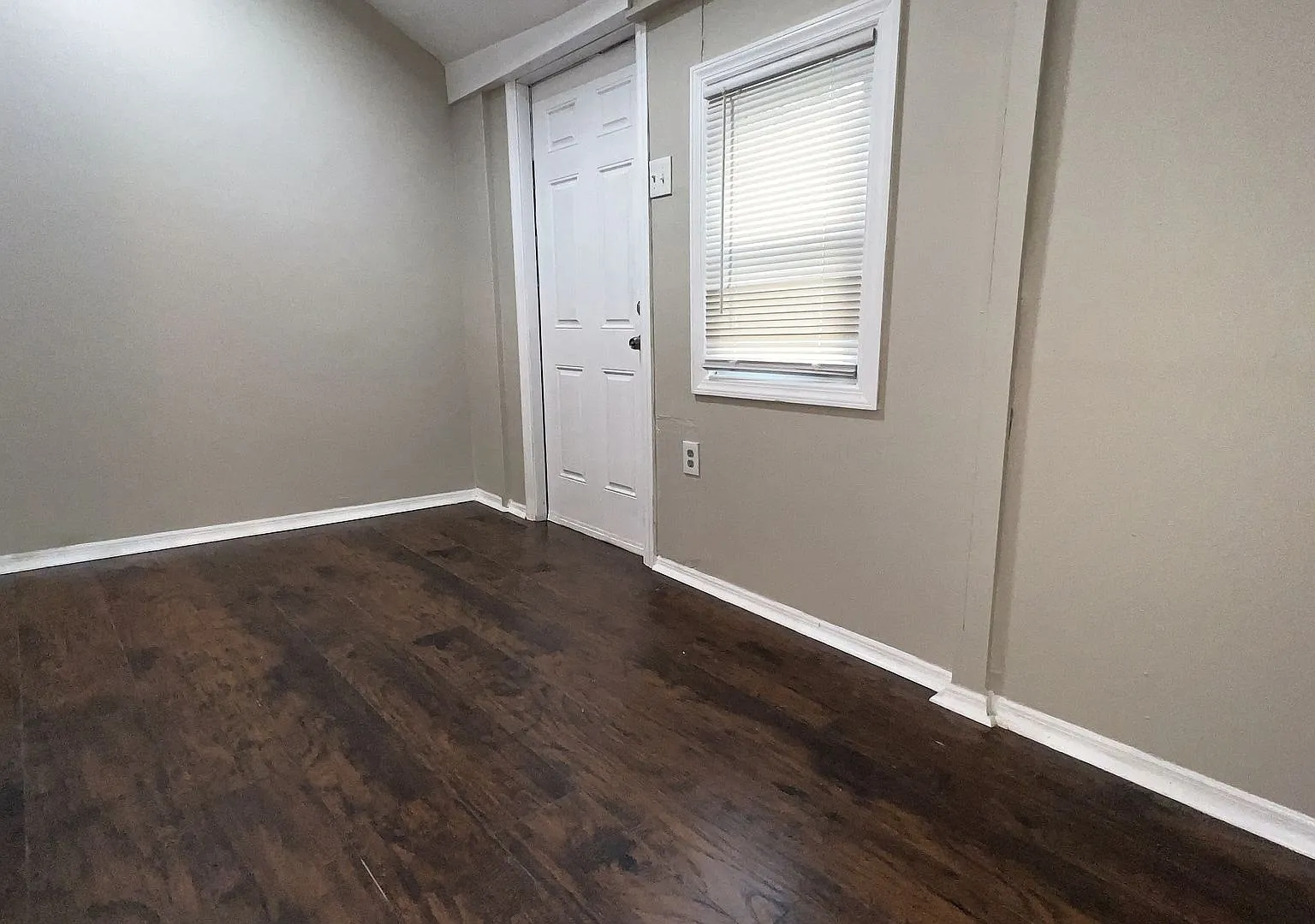 2174 Atco Avenue — Photo 2