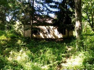 3 Pine Ln, Dune Acres, IN 46304