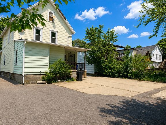 3rd image of 130 Hawley St