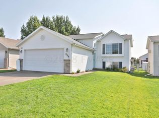 800 50th St S, Fargo, ND 58103