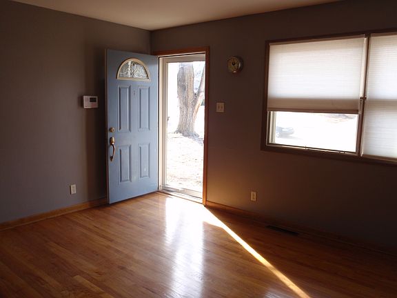 Upstairs family room to door