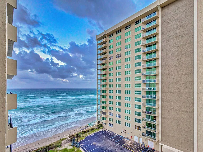 5460 N Ocean Dr #7C — Photo 29