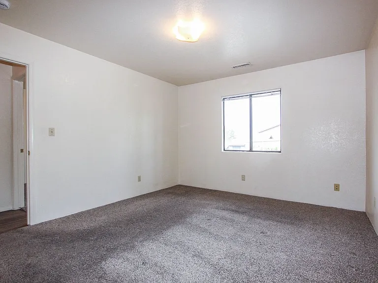 8460 E Lakeshore Dr — Photo 9