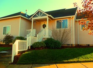 39212 Cascadia Village Dr, Sandy, OR 97055