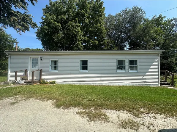 62 Harpending Ave, Dundee, NY 14837