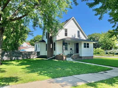 207 N 5th St, Marshall, MN, 56258