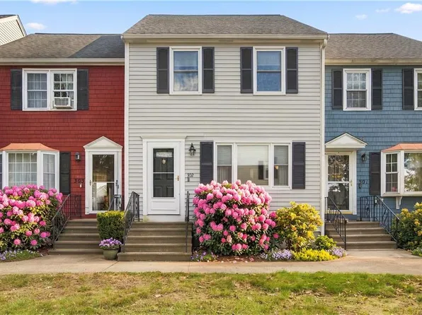 1175 Diamond Hill Rd APT 302, Woonsocket, RI 02895