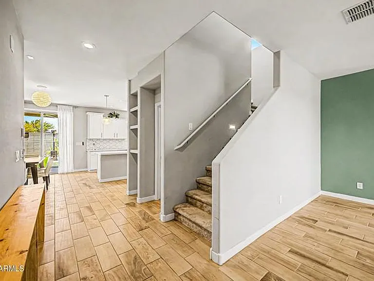 10950 W Beatrice St — Photo 4
