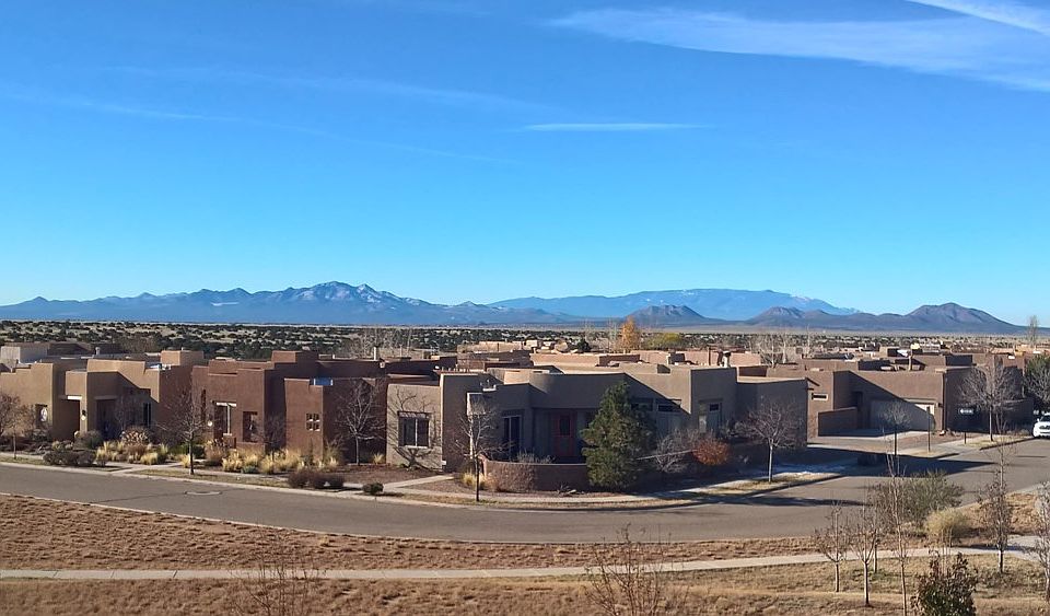 1st image of 17 E Saddleback Mesa