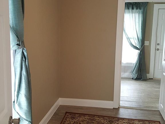 5th image of 146 S 9th St #3