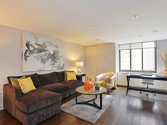 2nd image of 115 E 87th St APT 11B