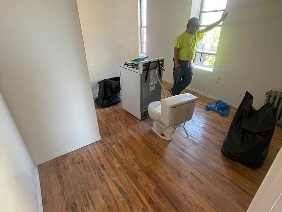 2nd image of 350 E 109th St APT 5N