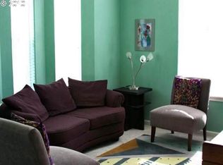 7156 F Pl, Springfield, OR 97478