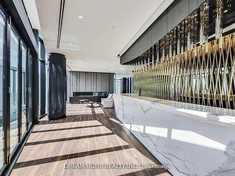 1 Yorkville Ave #3003 — Photo 17