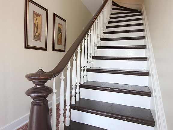 3rd image of 305 Wisconsin Ave #2
