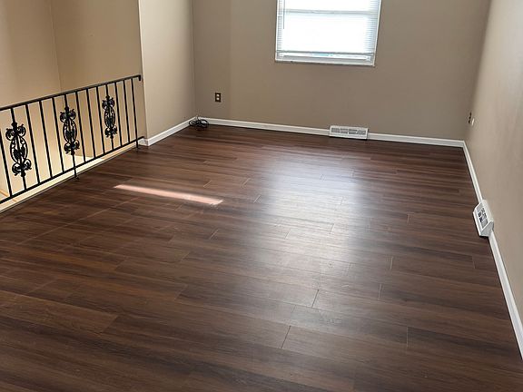 2nd image of 4403 Cherryhurst Dr
