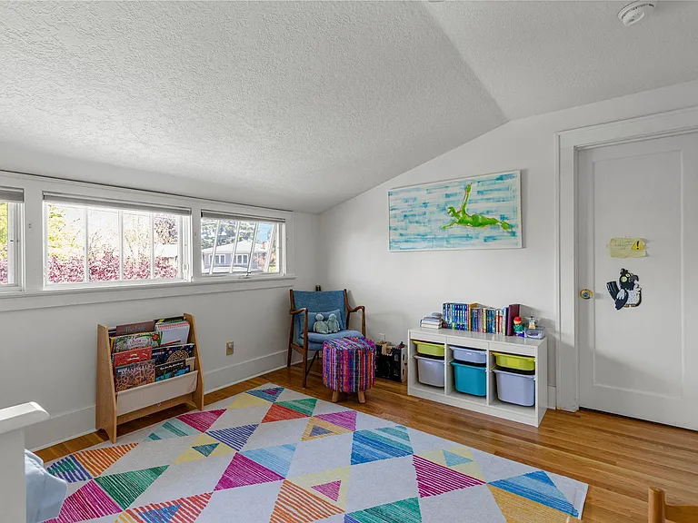 2836 NE Bryce St — Photo 16