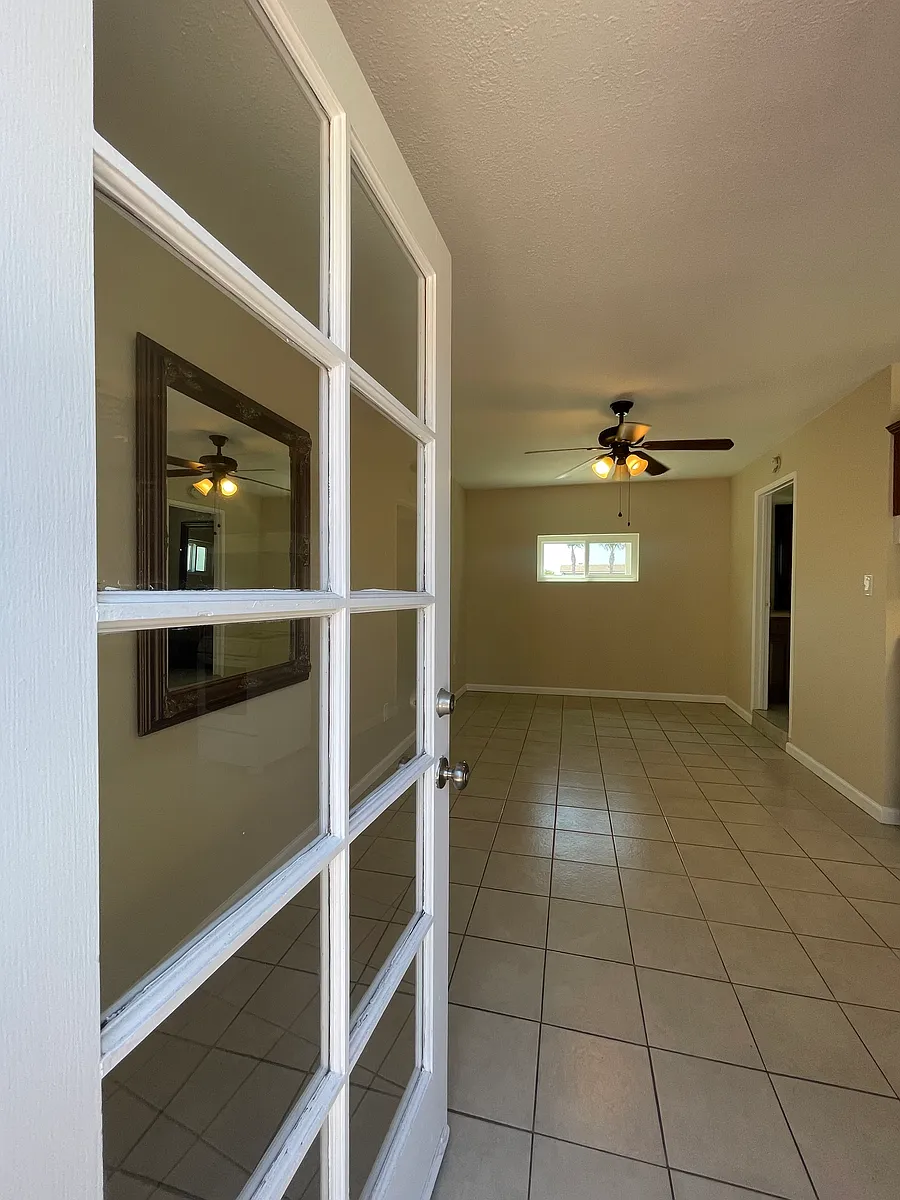 Building Photo - 143 N Drexel Ave #1