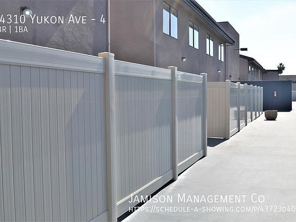 4th image of 14310 Yukon Ave APT 4