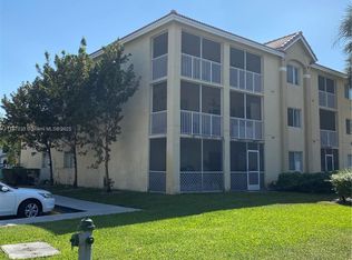460 S Park Rd #6304, Hollywood, FL 33021