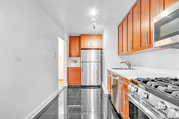 Rented by (Legacy) Elegran | media 9