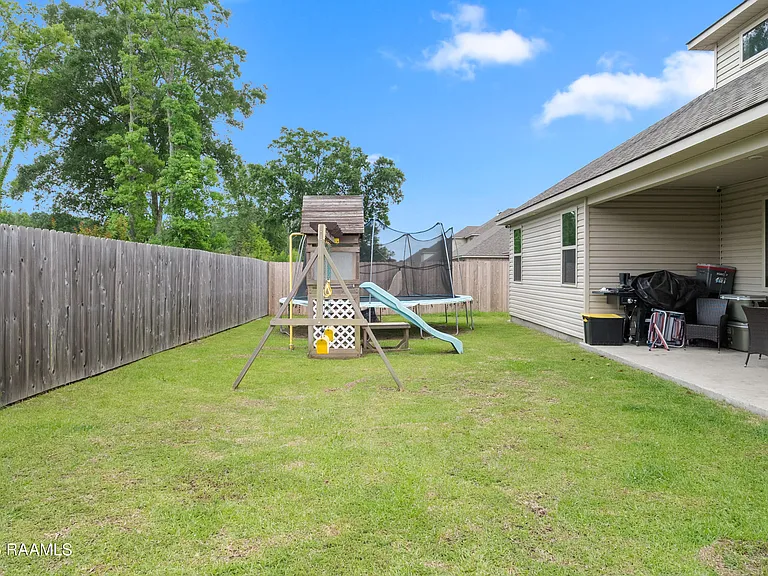 203 S Lakepointe Dr — Photo 25
