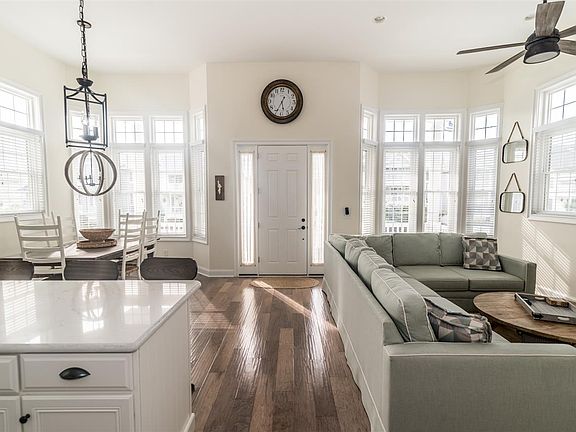 3rd image of 3639 Central Ave #3639