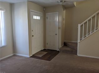 8 Bayview Ct, Hampton, VA 23664