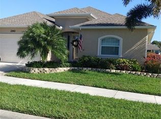 290 Crystal River Dr, Englewood, FL 34223