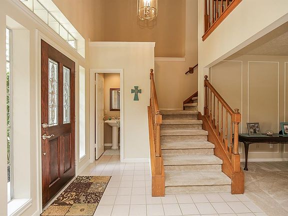 4th image of 15934 Signal Creek Dr