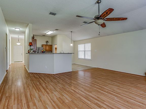 3rd image of 308 Rock Prairie Ln