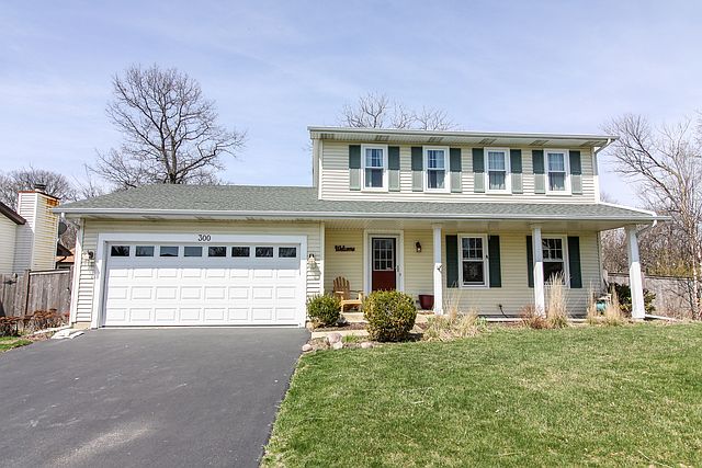 1st image of 300 Oakmont Dr