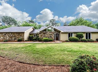 415 Saddle Lake Dr, Roswell, GA 30076