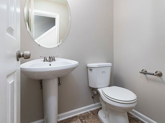 4th image of 63 Highmeadows Dr