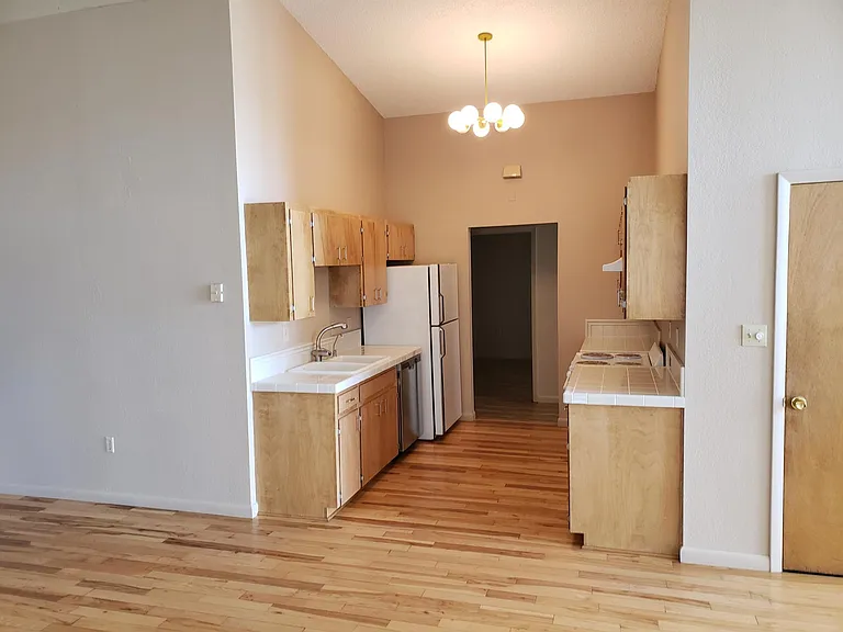 1598 Arland Rd — Photo 9