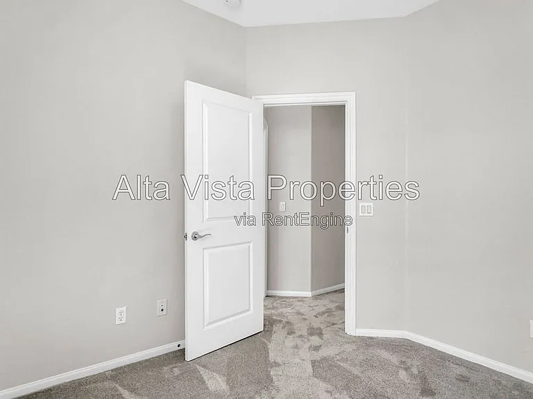 2346 Sentinel Ln — Photo 21