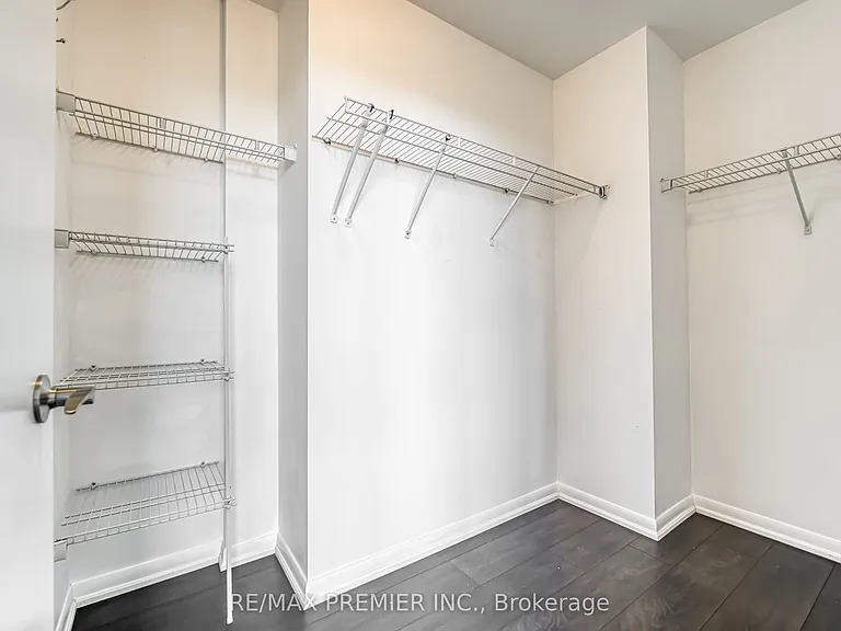 800 Lawrence Ave W #2013 — Photo 22