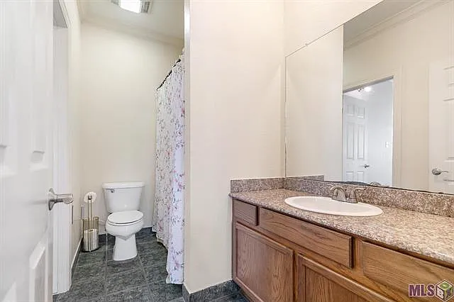 710 E Boyd Dr #305 — Photo 10