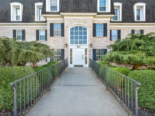 2021 King James Pkwy APT 316, Westlake, OH 44145